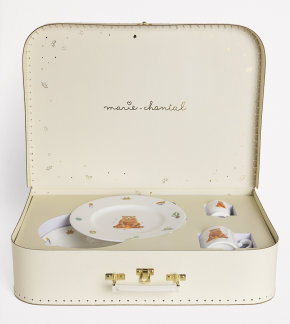 Marie-Chantal Manners Begin at Breakfast Crockery Suitcase Set 4