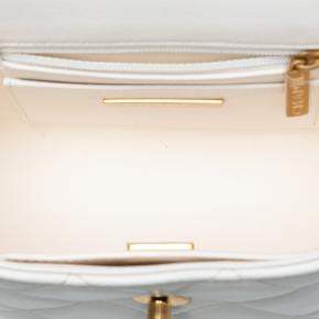 Chanel White Mini CC Quilted Lambskin Vanity Top Handle Cosmetic Case 4