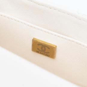 Chanel White Mini CC Quilted Lambskin Vanity Top Handle Cosmetic Case 6