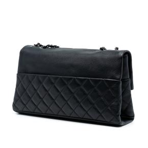 Chanel Black Quilted Calfskin Hamptons Foldover Flap 2