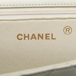 Chanel White CC Quilted Lambskin Single Flap 6