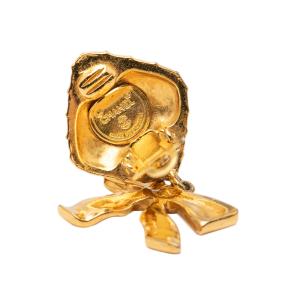 Chanel Quilted Gold Plated Ribbon Clip on Earrings 3