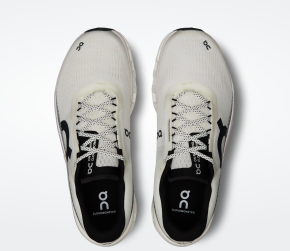 On Running Cloudmonster 2 Trainers 4