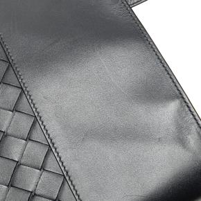 Bottega Veneta Black Nappa Intrecciato Messenger Bag 8