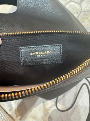 Saint Laurent Black Le 5 à 7 Hobo black leather bucket bag 9