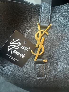 Saint Laurent Black Le 5 à 7 Hobo black leather bucket bag 6