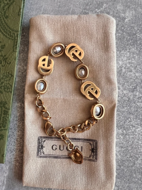 Gucci Gold Plated/Crystal Bracelet 3