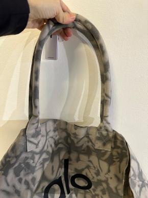 Alo Fabric Yoga Tote 5