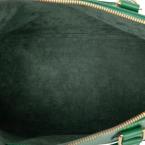 Louis Vuitton Green Epi Alma PM 4