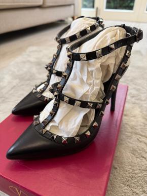 Valentino Black/Silver Rockstud Sandals 2