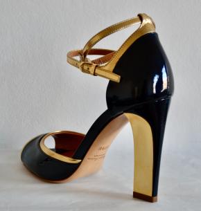 Ralph Lauren Collection  Navy Patent Heeled Ankle Strap Shoes 7