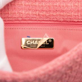 Chanel Pink Maxi Tweed 19 Flap 6