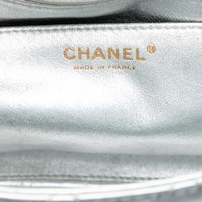 Chanel Silver Jumbo Classic Metallic Lambskin Single Flap 6