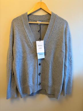 Bottega Veneta Grey Cashmere Cardiagn with Leather Elbow Patches 4