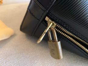 Louis Vuitton Black Epi Leather Alma Bag 6