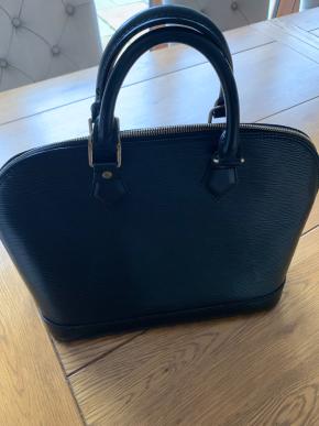 Louis Vuitton Black Epi Leather Alma Bag 13