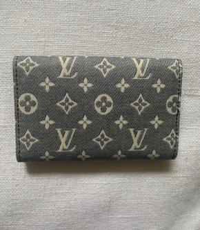 Louis Vuitton Grey Fabric Key Case 3