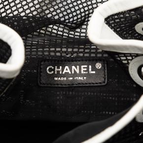 Chanel Black CC Mesh and Calfskin Bucket Bag 5