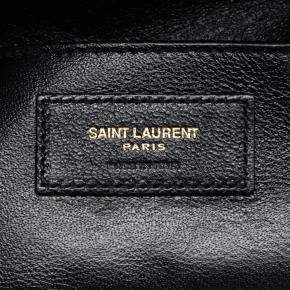 Saint Laurent Black Patent Vicky Vanity Bag 5