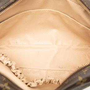 Louis Vuitton Coated Canvas Monogram Trousse Toilette 23 4