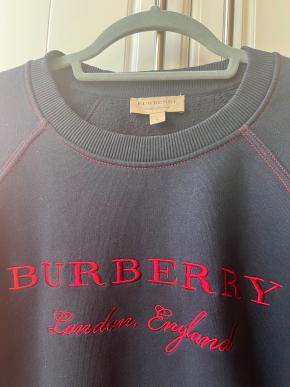 Burberry Navy Sweatshirt 14