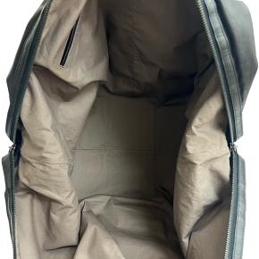 Bottega Veneta Black Intrecciato Trimmed Leather Duffle Bag 4