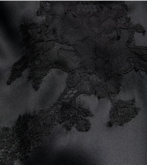 Marjolaine Silk Lace-Trim Robe 4