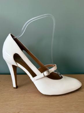 Maison Margiela White Patent Mary Janes 6