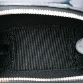 Chanel Black Quilted Patent Diamond Resin Clutch With Chain 4