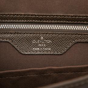 Louis Vuitton Brown Taiga Alexei Messenger 5
