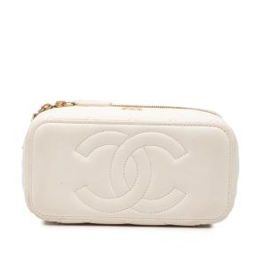 Chanel White Small Quilted Lambskin Vanity Case with Chain 3