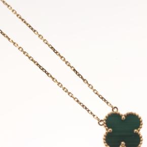 Van Cleef & Arpels Vintage Malachite Alhambra Pendant Necklace 9