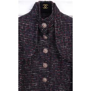 Chanel Black Tweed Gripoix Button Coat 4