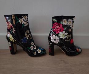 Dolce & Gabbana Floral Ankle Boots 2