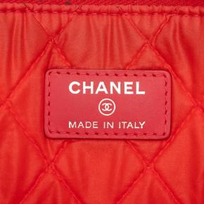 Chanel Red Medium Patent Quilted Cosmetic Case 5