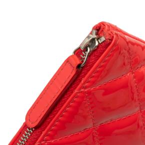 Chanel Red Medium Patent Quilted Cosmetic Case 7