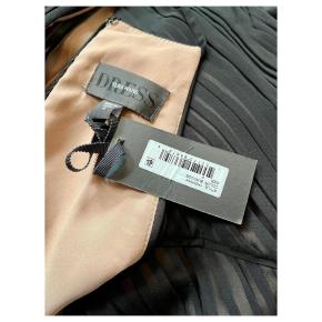 Vera Wang Black Ruched Chiffon Maxi Dress 5