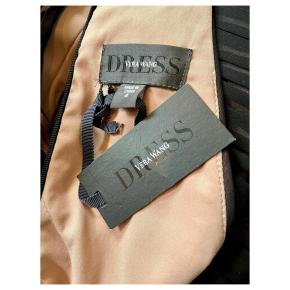 Vera Wang Black Ruched Chiffon Maxi Dress 4