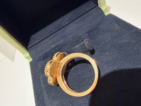 Van Cleef & Arpels Magic Alahambra Ring size 59 7