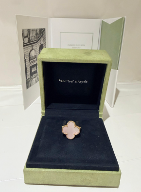 Van Cleef & Arpels Magic Alahambra Ring size 59 4