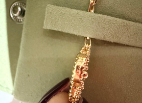 Van Cleef & Arpels Vintage Alhambra Yellow Gold And Diamonds Bracelet 4