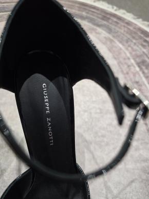 Giuseppe Zanotti Black Patent Bebe Pumps 7