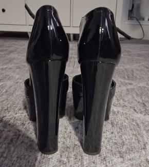 Giuseppe Zanotti Black Patent Bebe Pumps 4