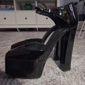 Giuseppe Zanotti Black Patent Bebe Pumps 3