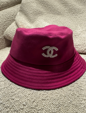 Chanel bucket hat CC logo 4