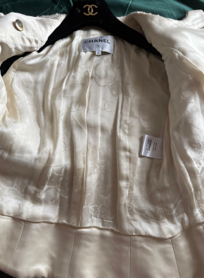 Chanel Cream Metiers D'Art Jacket 9