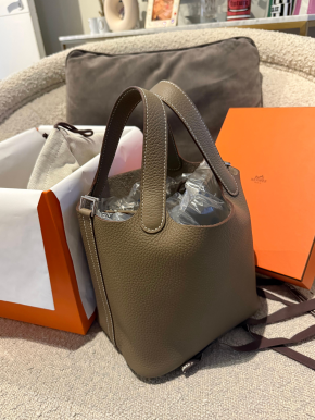 Hermes Etoupe Picotin 18 4