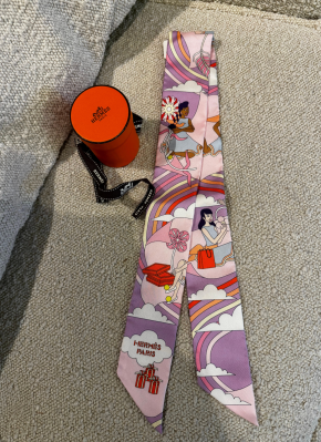 Hermes Carres Volants Silk Twilly Scarf 3