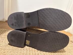 Stuart Weitzman Short Suede Boots 5