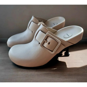 Balenciaga  Leather Mallorca Mules 3